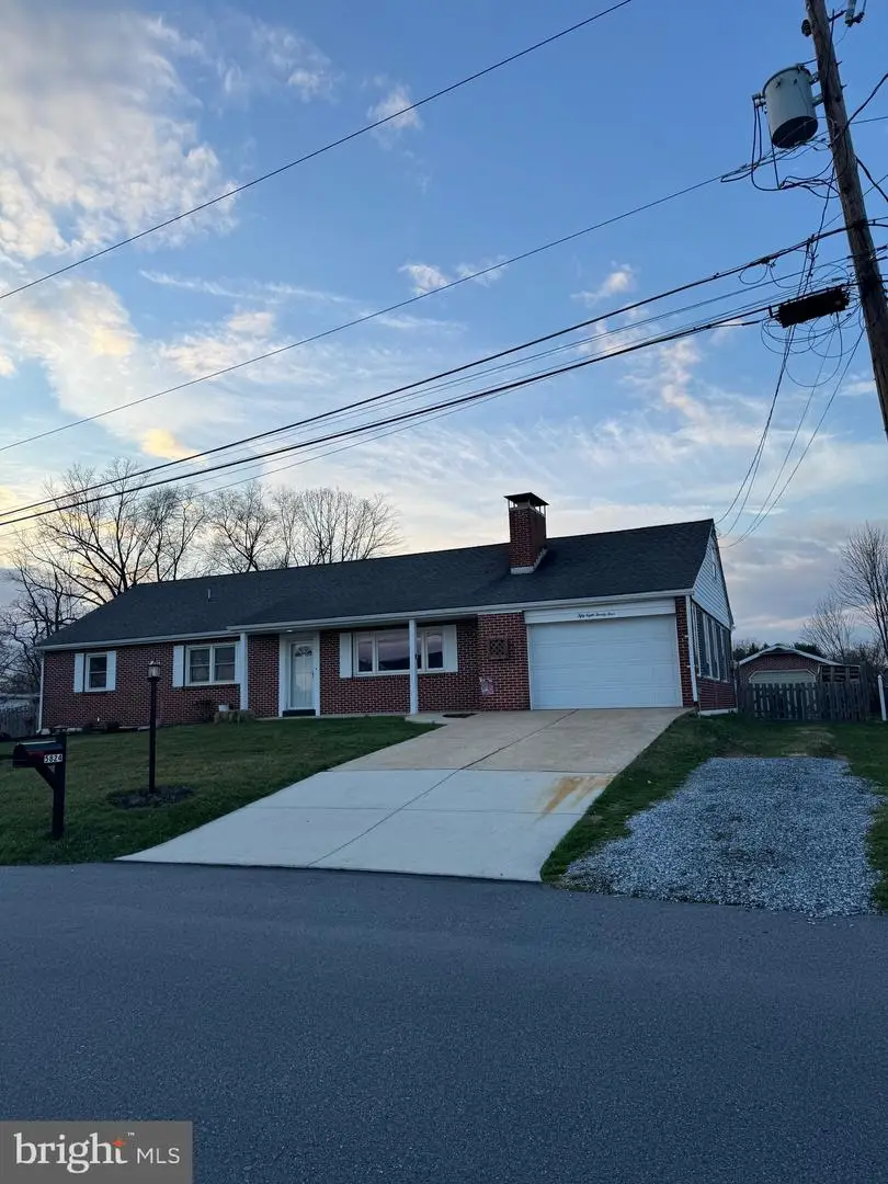5824 Mayfair Dr, Harrisburg, PA 17112 - #1
