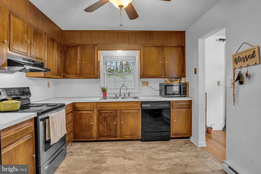 7169 Chambers Hill Rd, Harrisburg, PA 17111 - #3