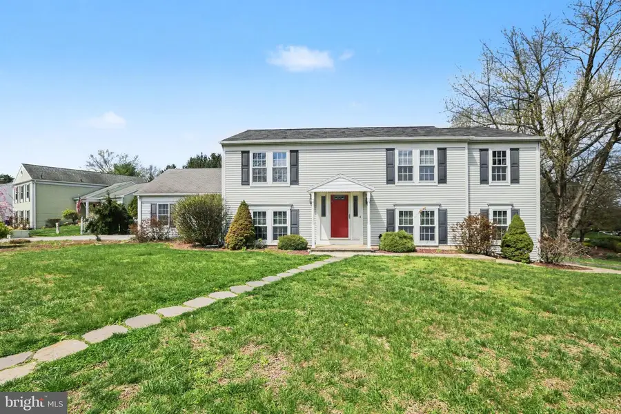 221 Lamp Post Ln, Hershey, PA 17033 - #2