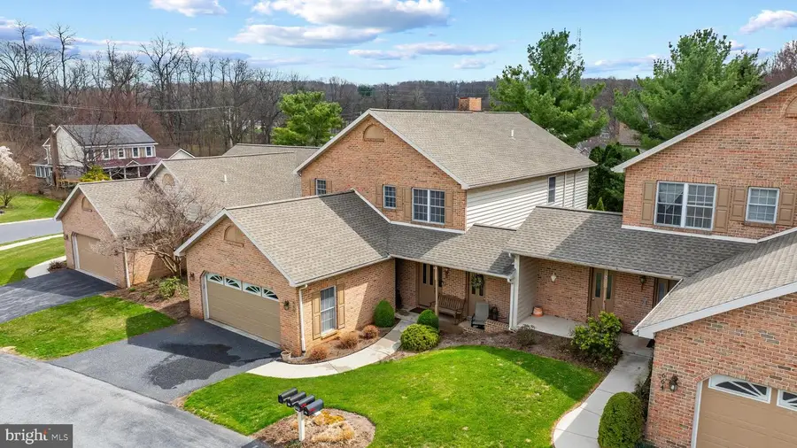 660 Heiden Dr, Hummelstown, PA 17036 - #2