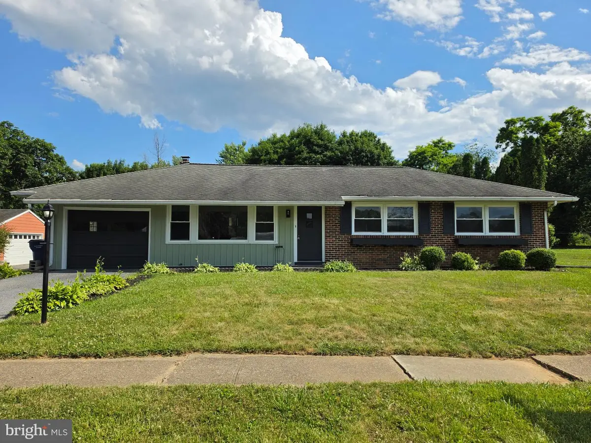 13 Messick Dr, Middletown, PA 17057 - #1