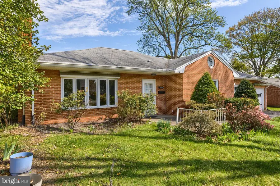 3802 Darby Rd, Harrisburg, PA 17109 - #2