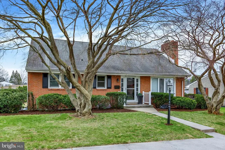 464 Cedar Ave, Hershey, PA 17033 - #2