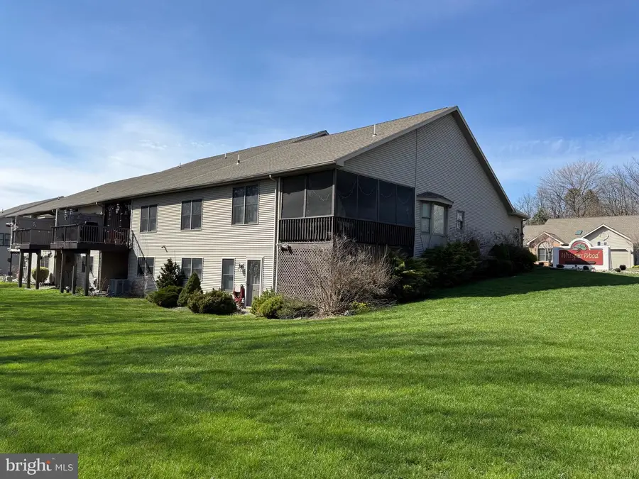 6401 Whisper Wood Ln, Harrisburg, PA 17112 - #3