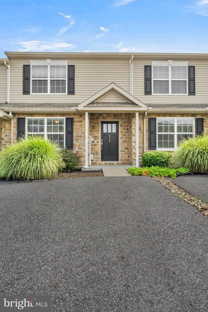 849 Gregs Dr, Harrisburg, PA 17111 - #2