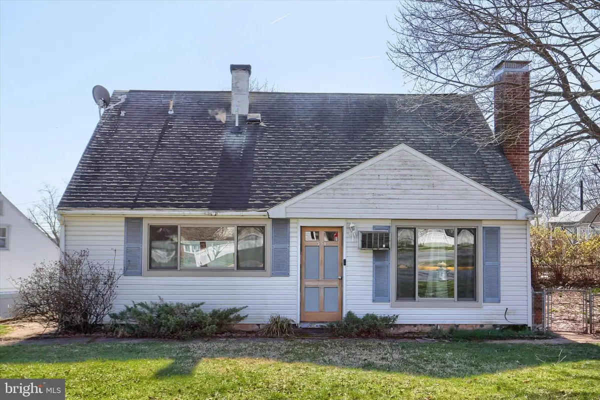 354 Cypress Dr, Middletown, PA 17057 - #1