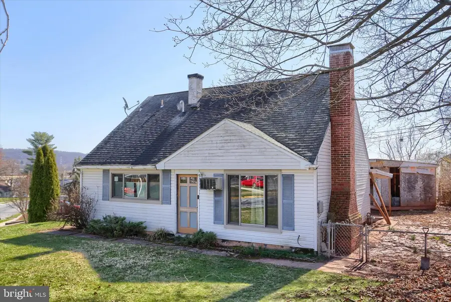 354 Cypress Dr, Middletown, PA 17057 - #3