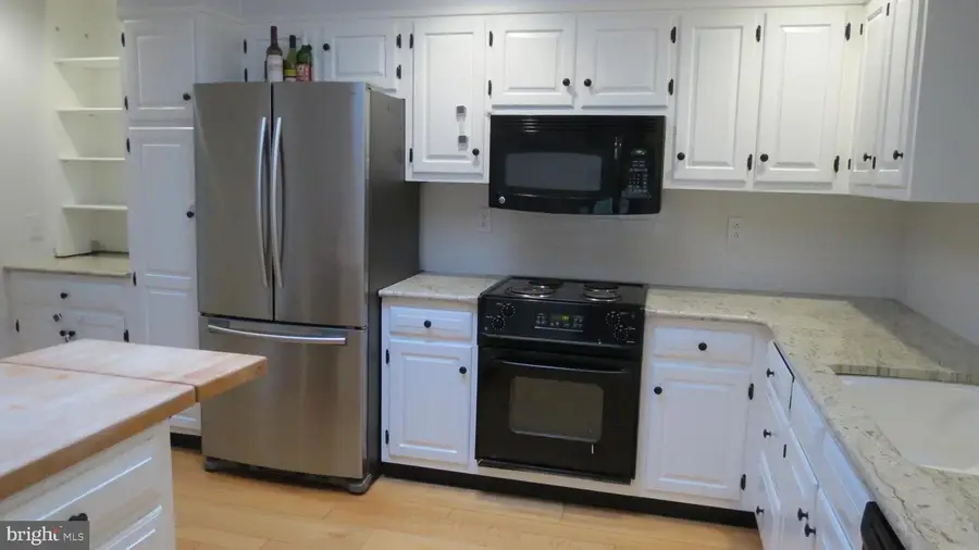 436 Laurel Dr, Hershey, PA 17033 - #3