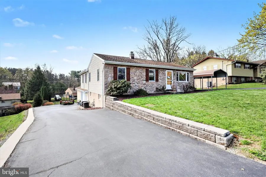 7833 Dewey Dr, Harrisburg, PA 17112 - #3