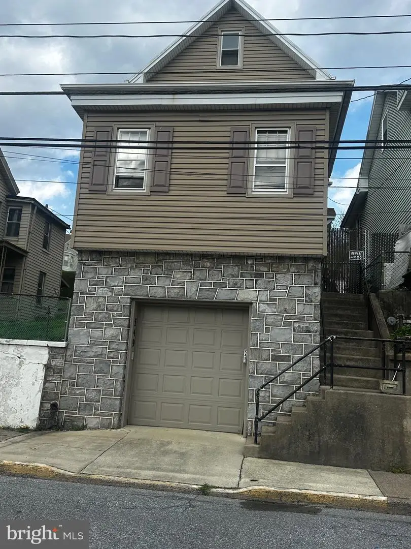 549 N 2nd St, Steelton, PA 17113 - #1