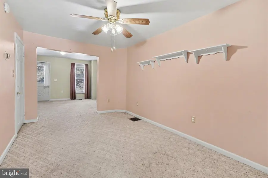 421 Catherine St, Steelton, PA 17113 - #3