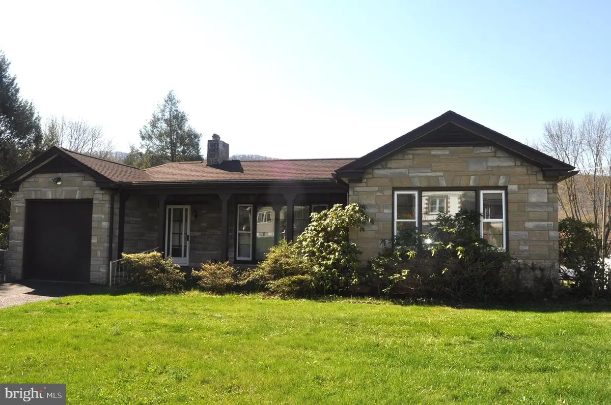 926 State St, Millersburg, PA 17061 - #1