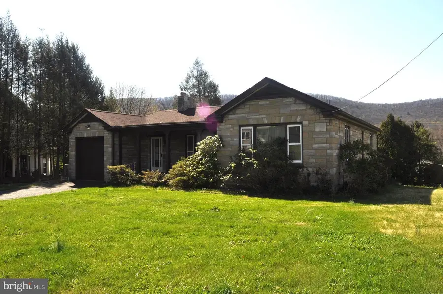 926 State St, Millersburg, PA 17061 - #2