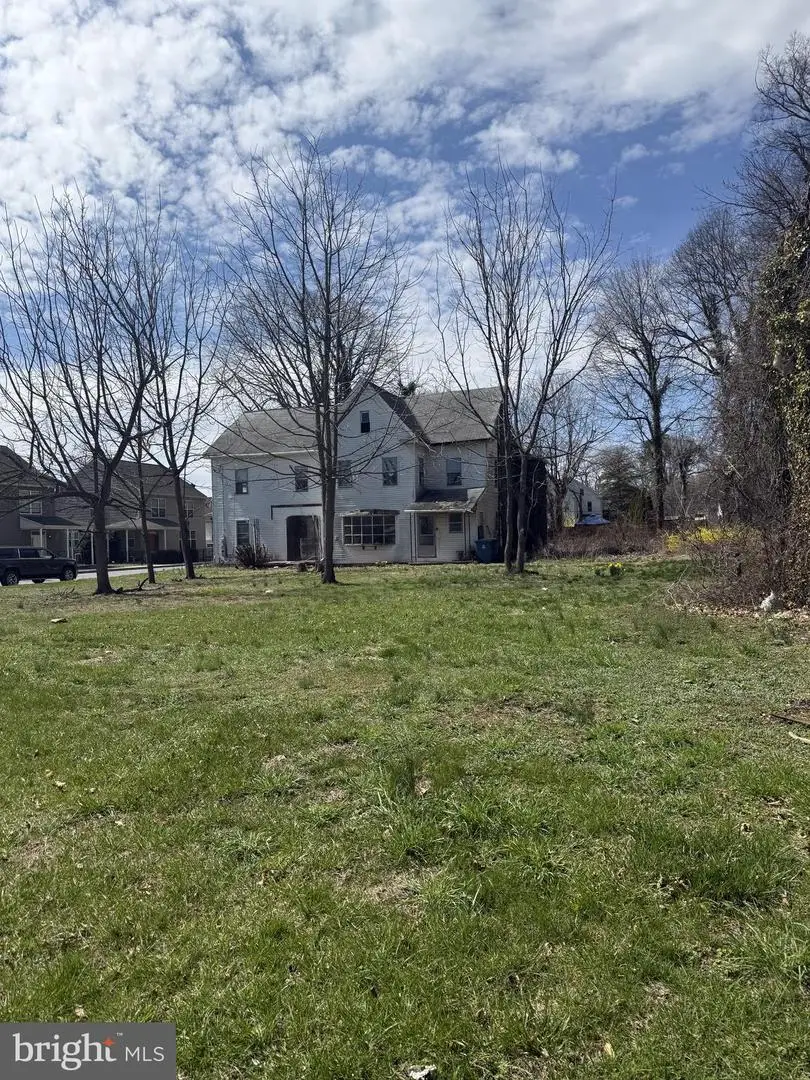 418 Market St, Highspire, PA 17034 - #3