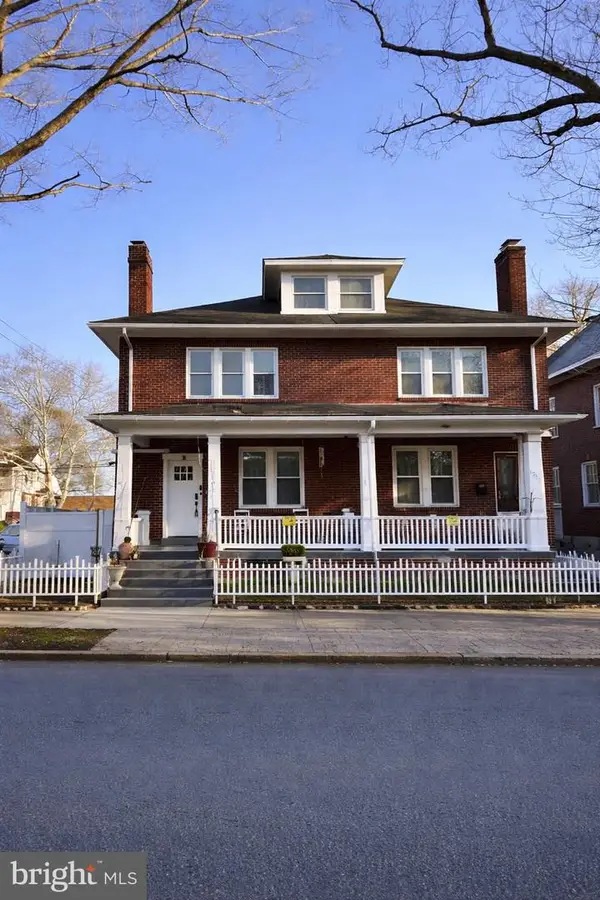 1961 Chestnut St, HARRISBURG, PA 17104