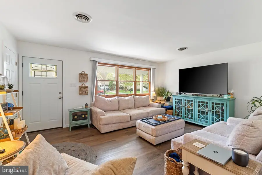 108 W Bonnie Ave, Elizabethville, PA 17023 - #3