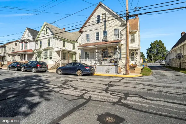 125 E Emaus St, MIDDLETOWN, PA 17057