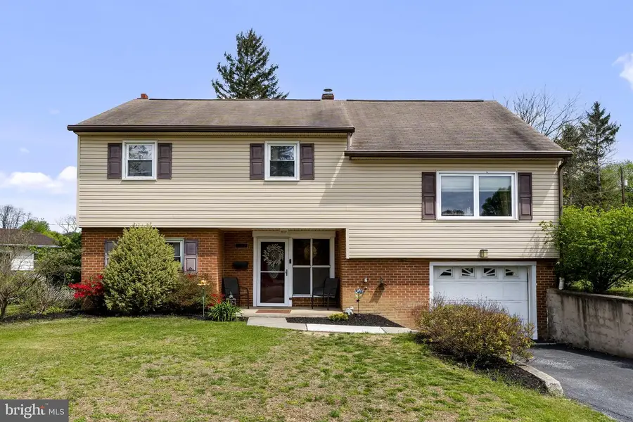 507 Clermont Dr, Harrisburg, PA 17112 - #2