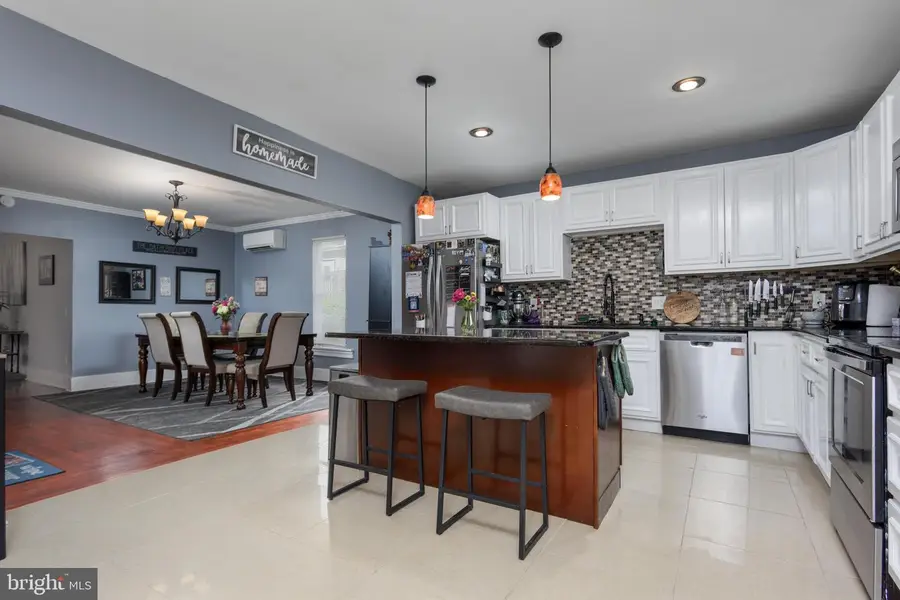 41 S 3rd St, Halifax, PA 17032 - #2
