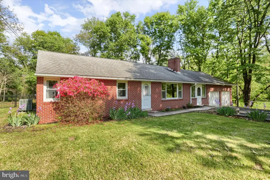 1401 La Carr Ln, Dauphin, PA 17018 - #2