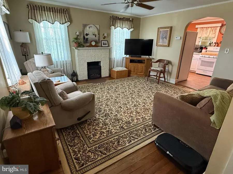 345 E High St, Middletown, PA 17057 - #2