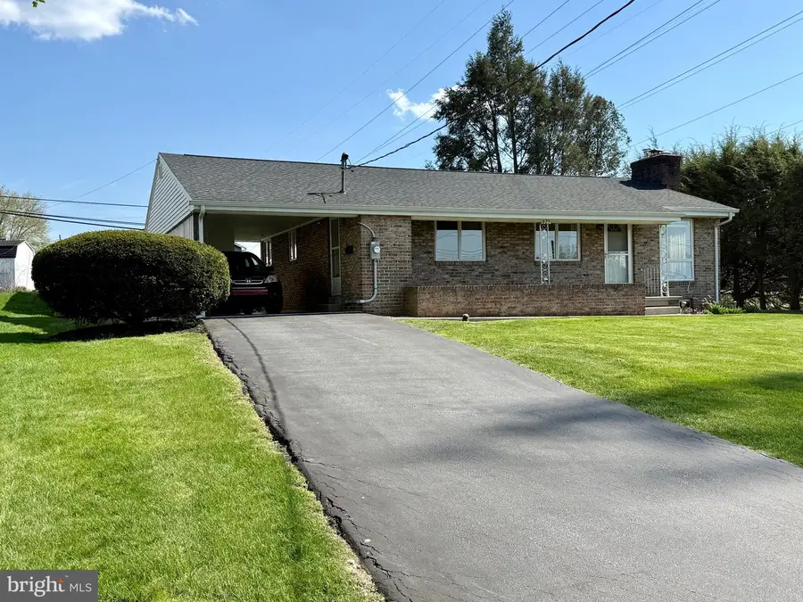 623 W Main St, Hummelstown, PA 17036 - #3