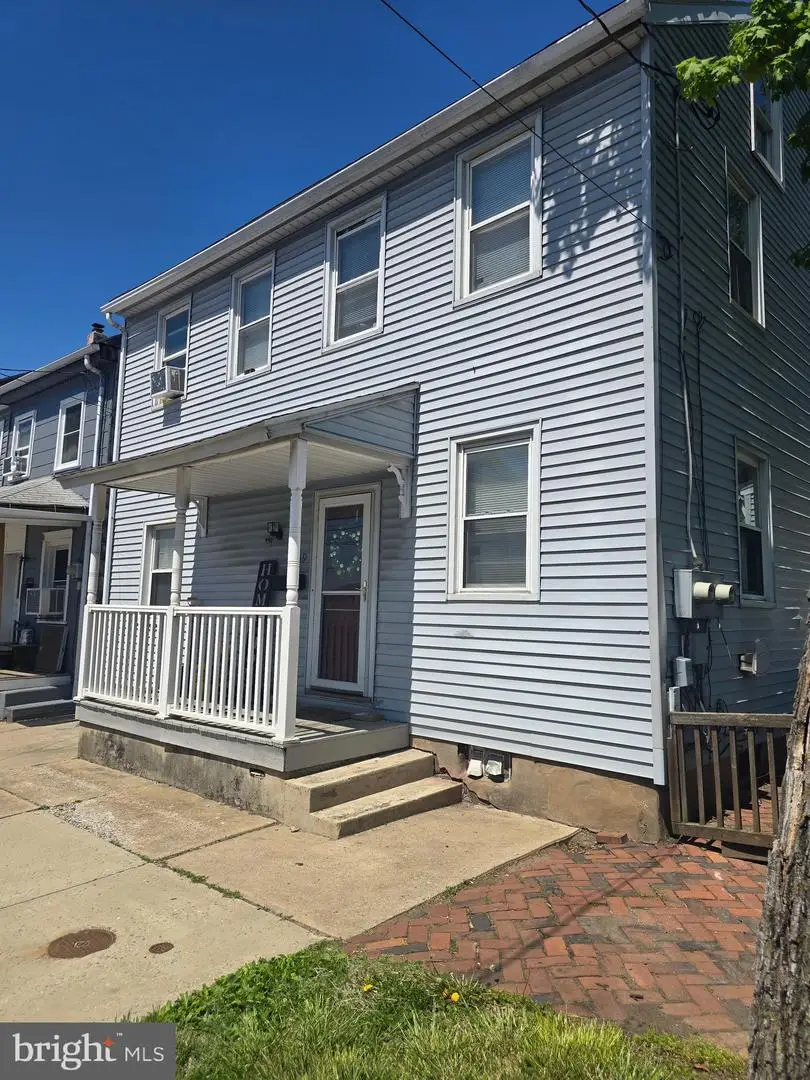 319 E Main St, Middletown, PA 17057 - #2