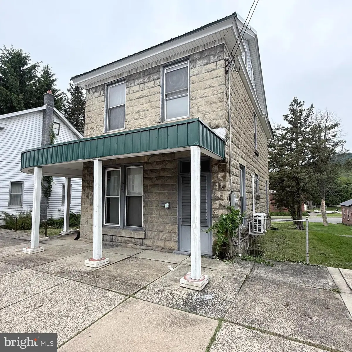 709 Main St, Lykens, PA 17048 - #1