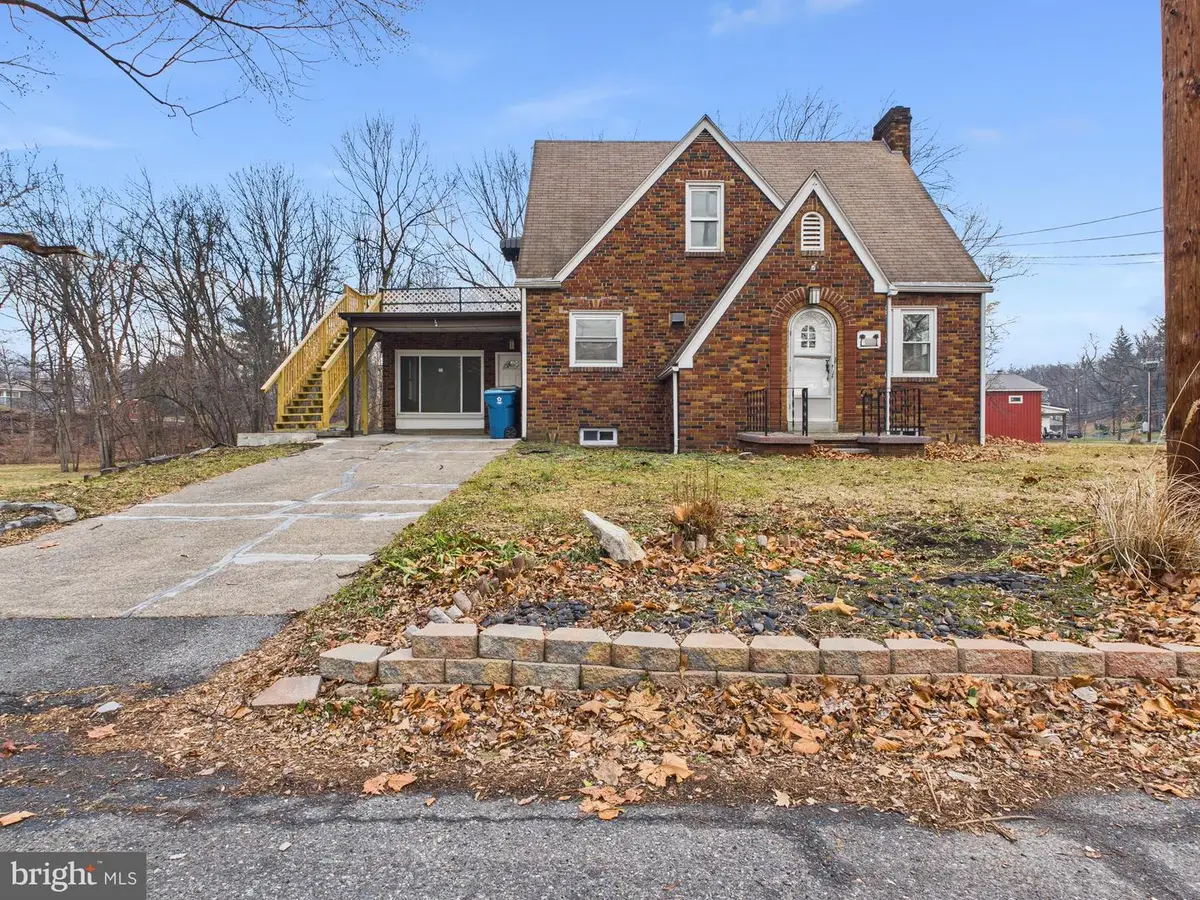 312 Market St, Highspire, PA 17034 - #1