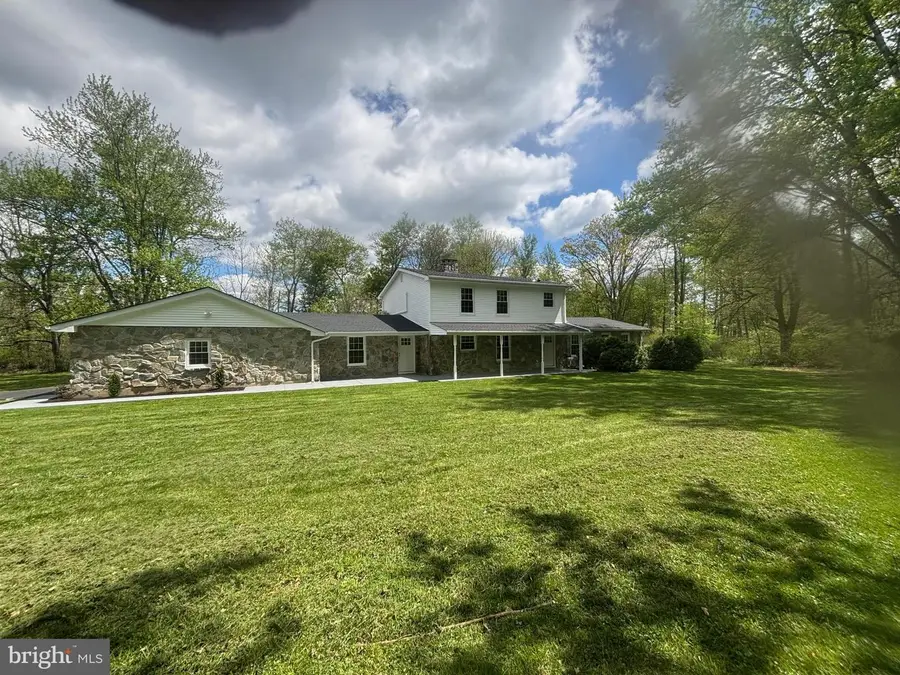 503 Whitman Ln, Middletown, PA 17057 - #2