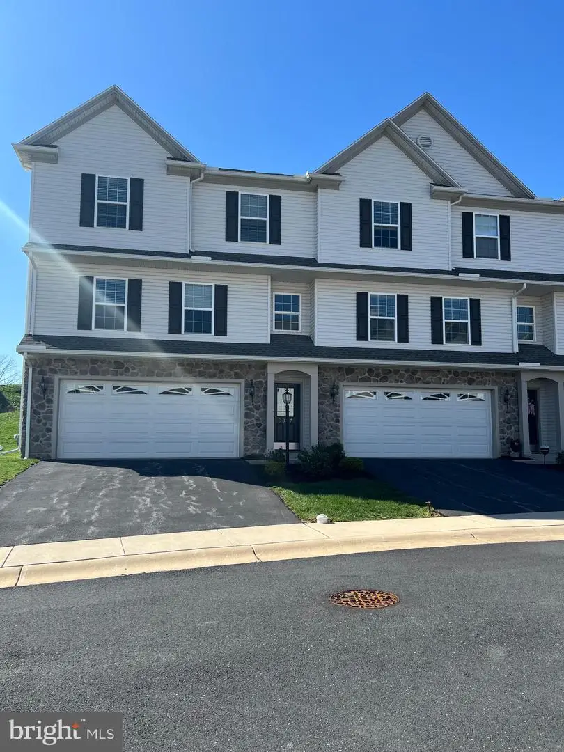 2317 Bartlett Rd, Harrisburg, PA 17110 - #1