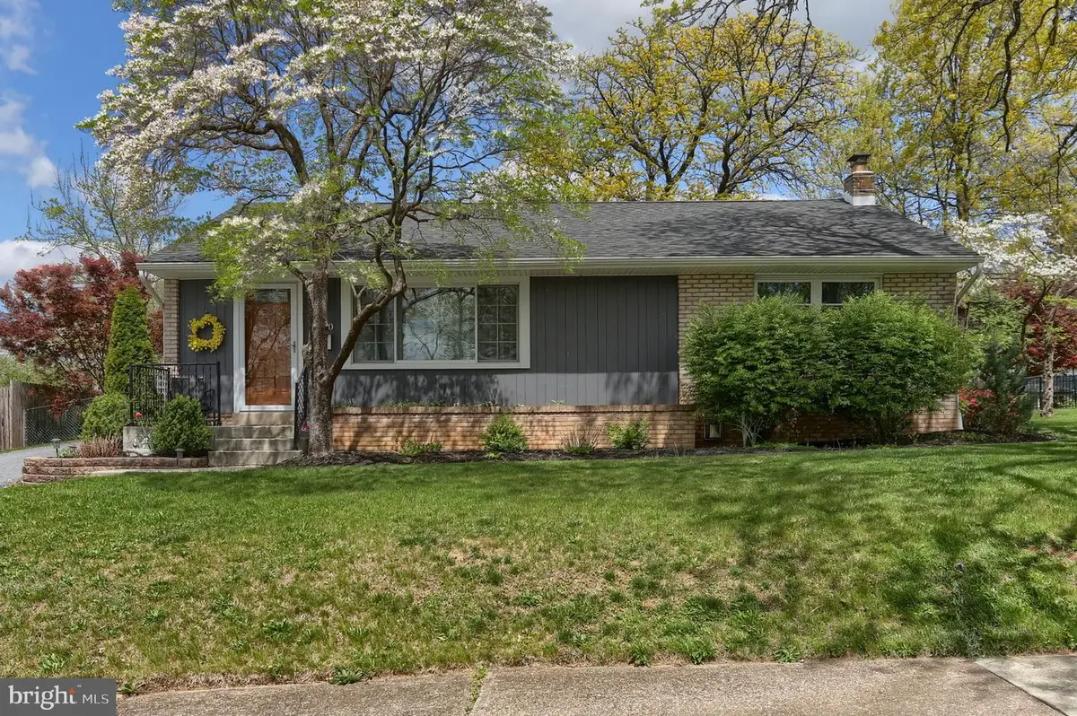 4610 South Rd, Harrisburg, PA 17109 - #1