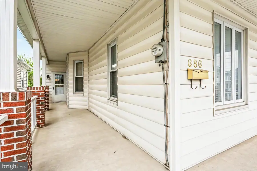 686 Highland St, Harrisburg, PA 17113 - #3