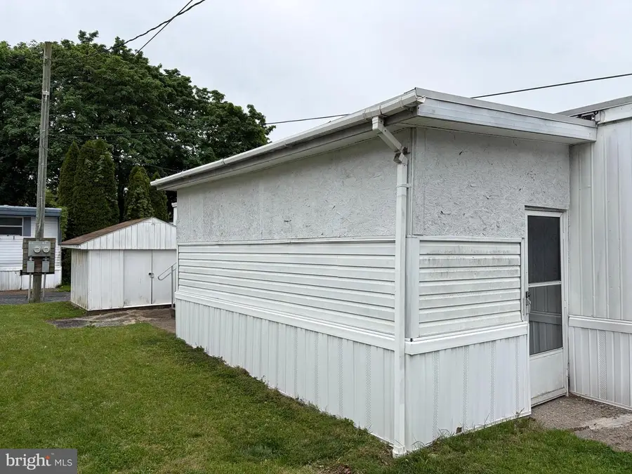 121 Grimm Ln, Middletown, PA 17057 - #3