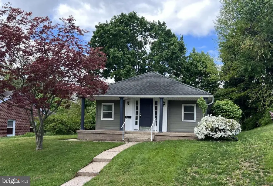 913 Chestnut St, Middletown, PA 17057 - #2