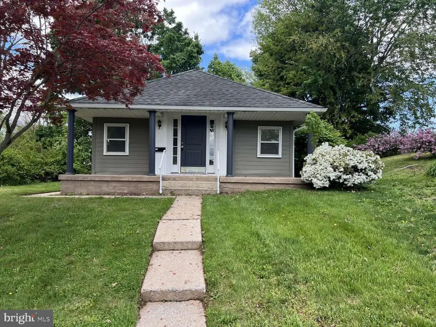 913 Chestnut St, Middletown, PA 17057 - #3