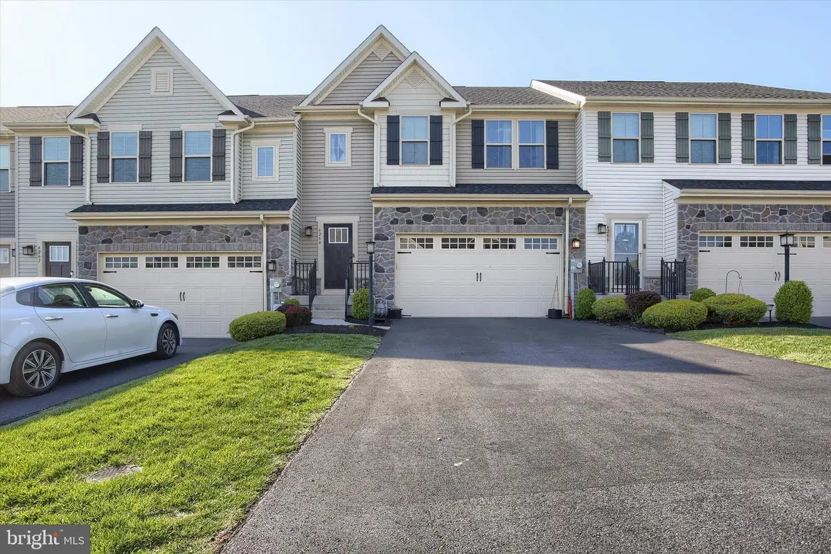 4264 Secretariat St., Harrisburg, PA 17112 - #1
