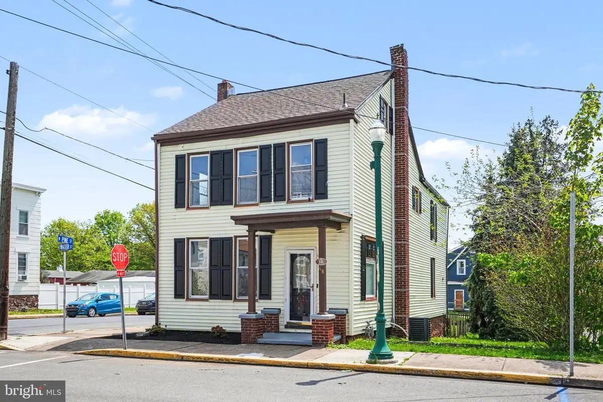 68 E Water St, Middletown, PA 17057 - #1