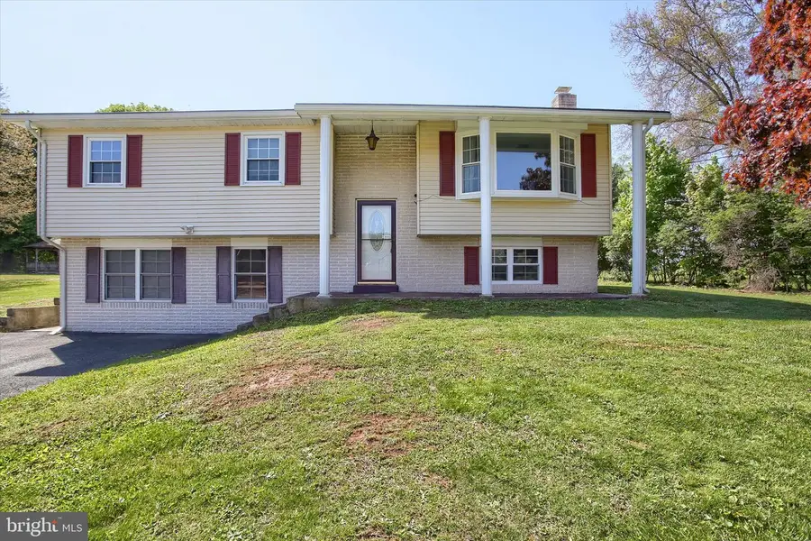 2351 Armstrong Valley Rd, Halifax, PA 17032 - #2