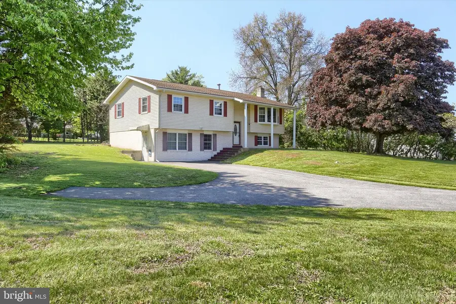2351 Armstrong Valley Rd, Halifax, PA 17032 - #3