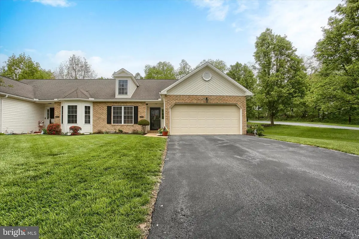 387 Schaffner Dr, Harrisburg, PA 17112 - #1