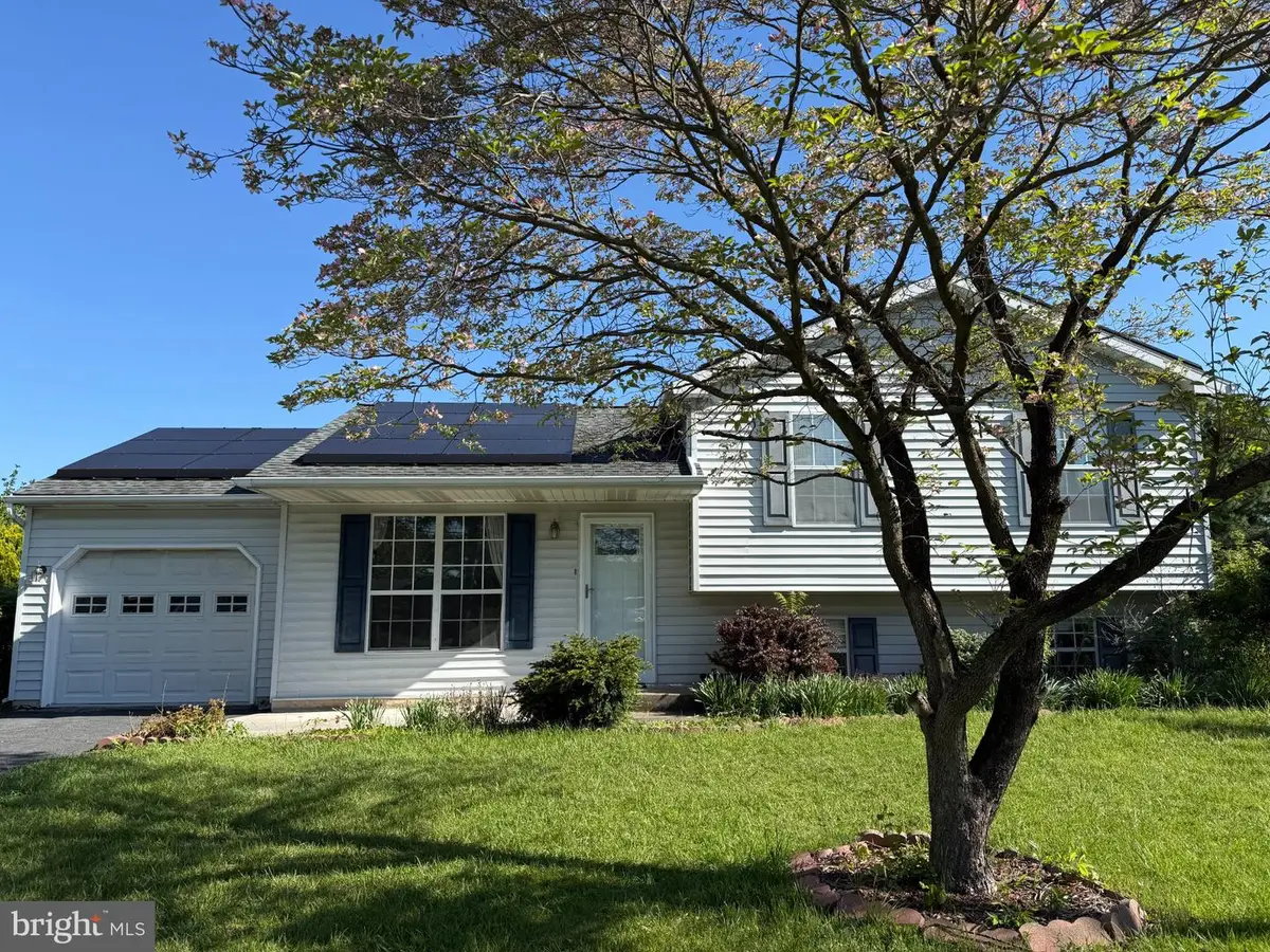 6210 Ann St, Harrisburg, PA 17111 - #1