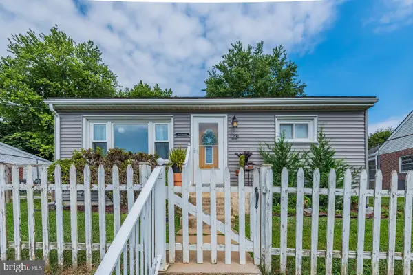 1231 E Caracas Ave, HERSHEY, PA 17033