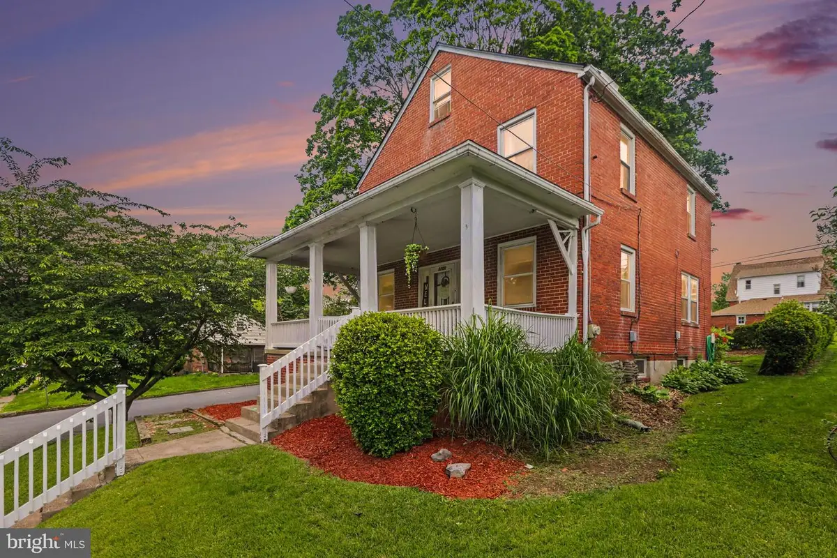 2200 Forster St, Harrisburg, PA 17103 - #1