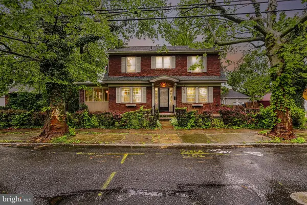 217 Seneca St, HARRISBURG, PA 17110