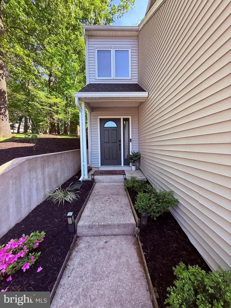 1023 Oak Knoll Dr, Harrisburg, PA 17111 - #2