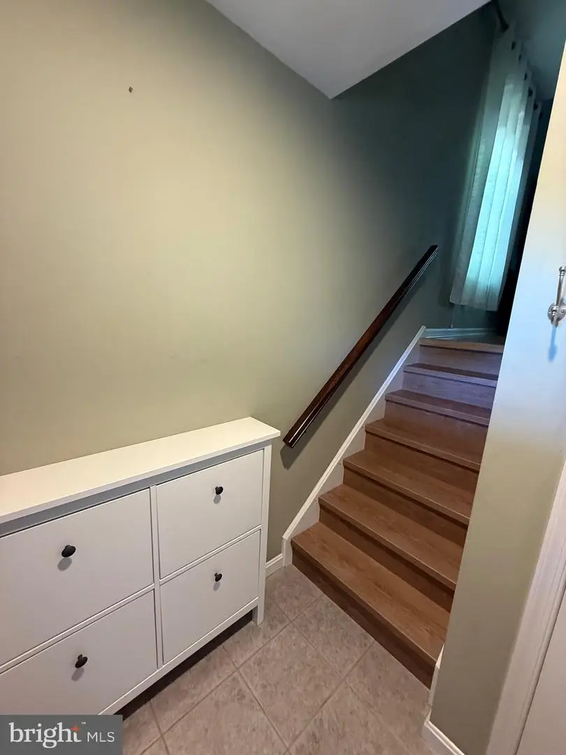 1023 Oak Knoll Dr, Harrisburg, PA 17111 - #3