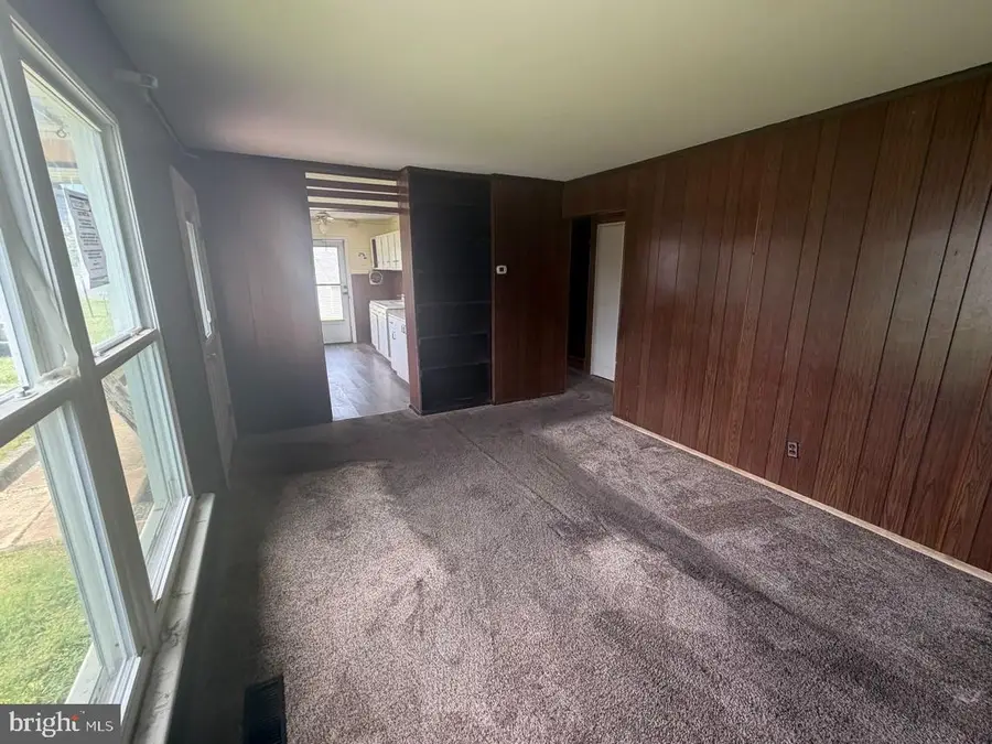 1058 N Pine St, Middletown, PA 17057 - #3