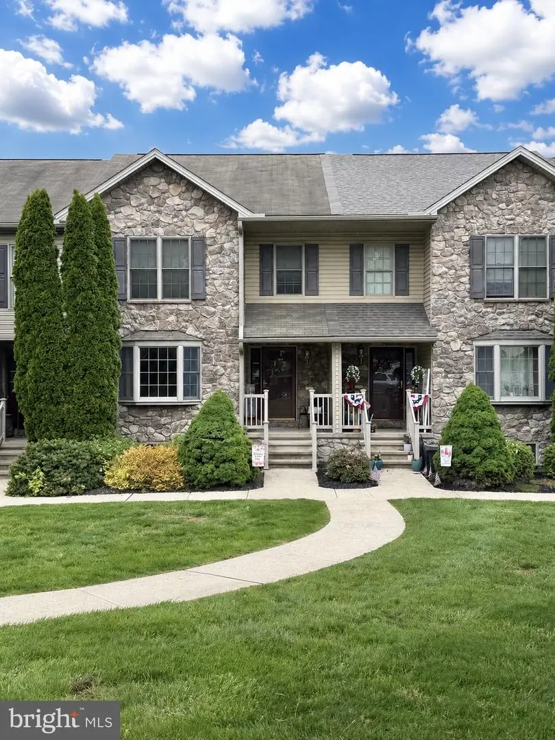 1212 Overlook Rd, Middletown, PA 17057 - #1