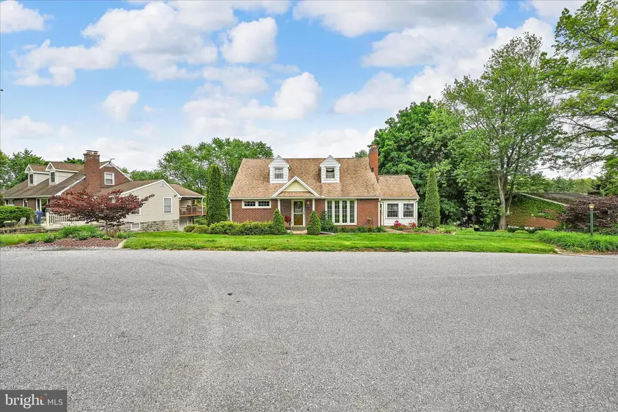 6315 Blue Flag Ave, Harrisburg, PA 17112 - #3